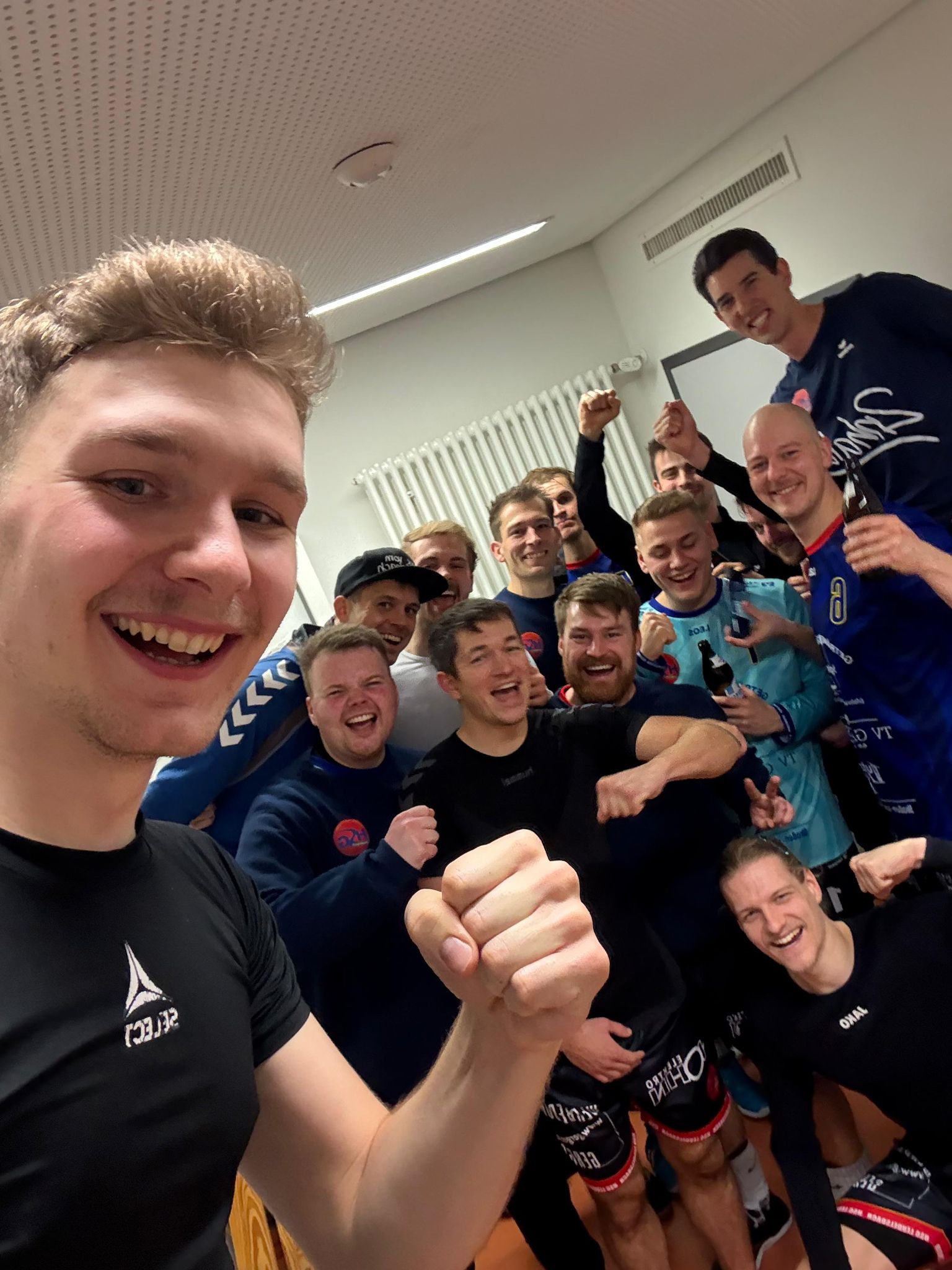 Du betrachtest gerade HSG Leudelsbach gewinnt intensives Landesligaspiel nach starkem Endspurt – 31:27